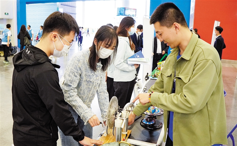 展示科技成果 普及科学知识